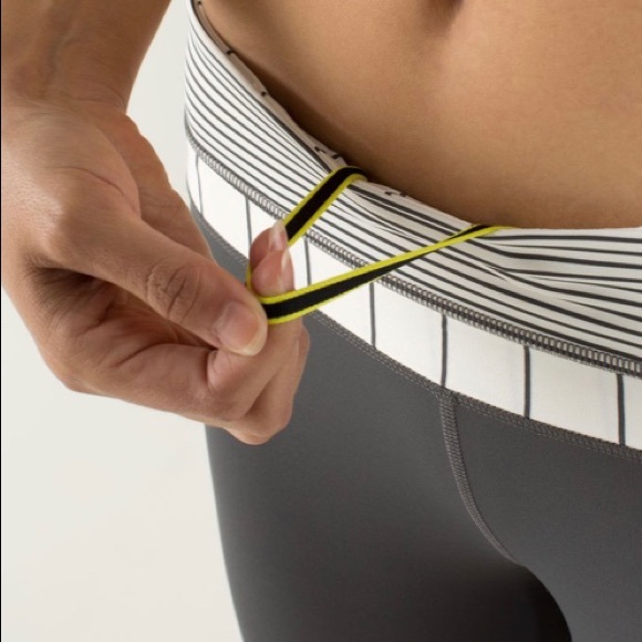 Lululemon Run Inspire Crops Capri 4 Gray White - Picture 9 of 16